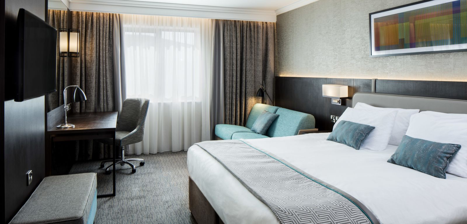 New luxurious family bedroom at Crowne Plaza Belfast