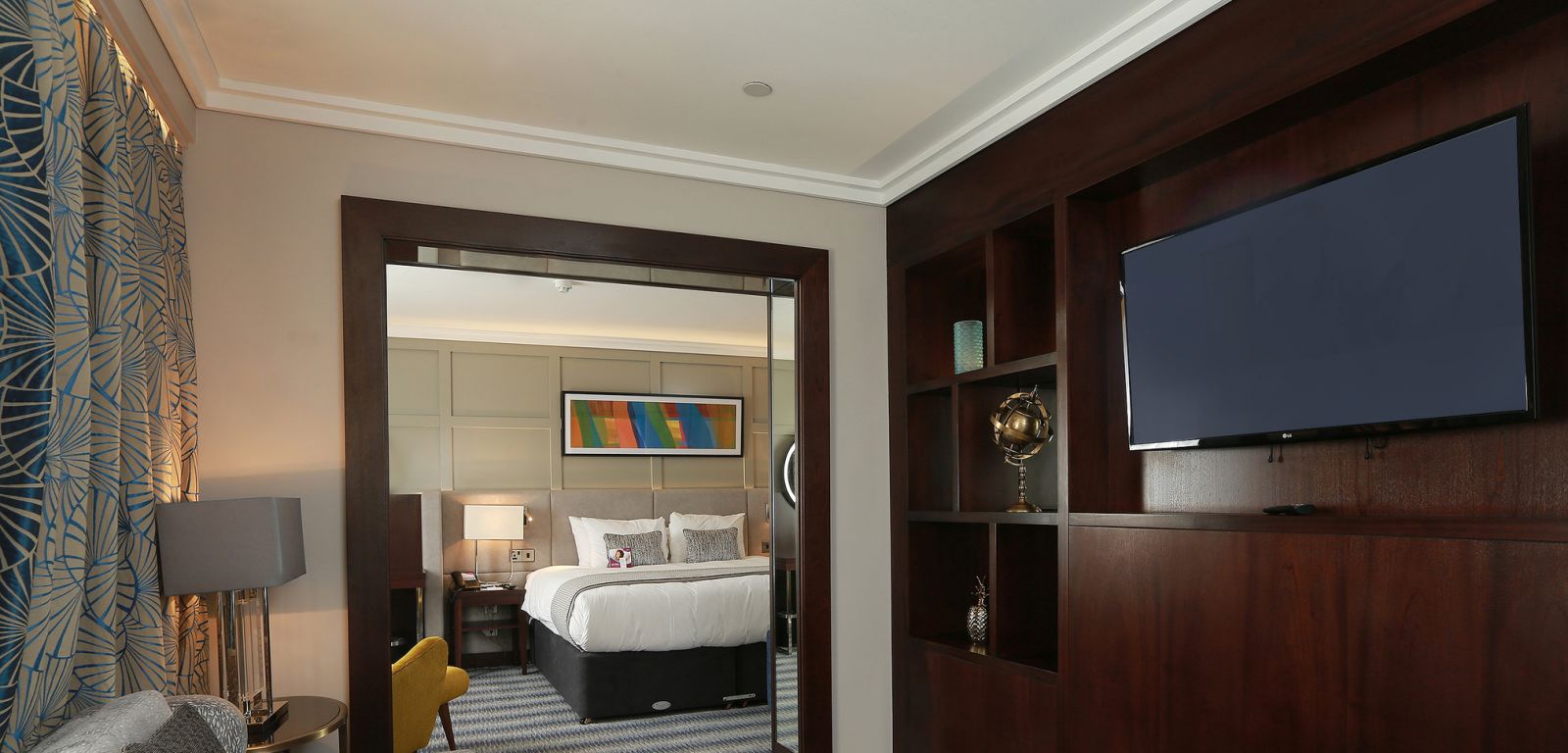 Luxurious new suite at Crowne Plaza Belfast