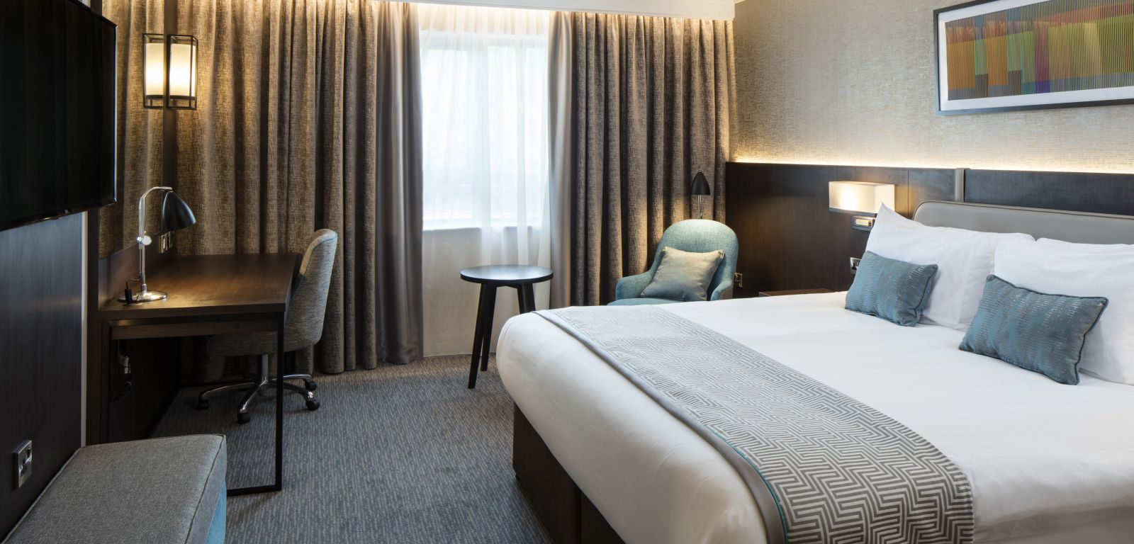 New luxurious interconnecting bedroom at Crowne Plaza Belfast