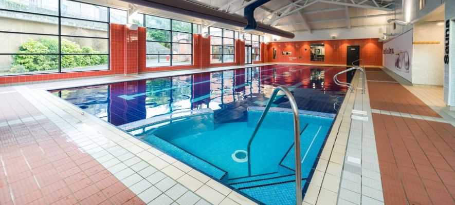 20m SWIMMING POOL, FINNISH SAUNA, STEAM ROOM AND JACUZZI SPA